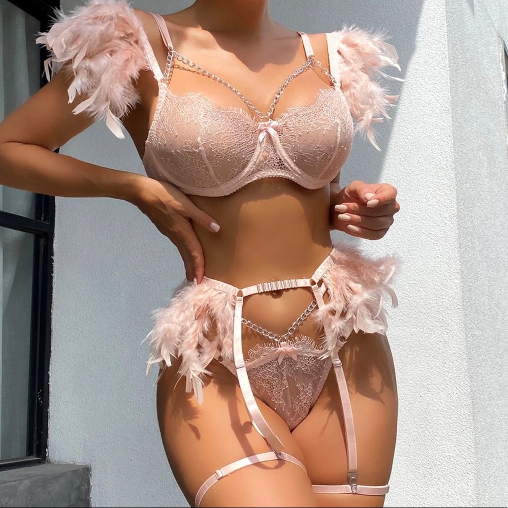 NEW set sexy lingerie